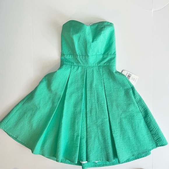 Lauren James Dresses & Skirts - NWT Lauren James “The Corbin” strapless dress w bow back women’s XS Seersucker